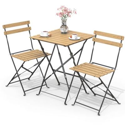 VOUNOT Set da Giardino Pieghevole da 3 Pezzi, Set da Bistro Tavolo da Bistrot con 2 Sedie Balcone, Set di Mobili 3pz in Acciaio e Legna dal Design Moderno, Salvaspazio per Terrazza, Patio, Esterno