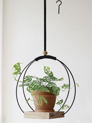 Dravmola Appendiabiti per piante con base in legno, in macramè, stile bohémien, per piante da interno, da appendere, per parete, finestra, stanza, colore nero (vaso e pianta non inclusi)
