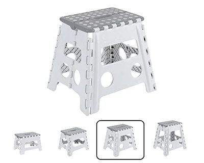 ARREGUI TB-032-GB Tabouret Pliant | Marchepied pour Adultes et Enfants | Escabeau Pliant | Tabouret marchepied Enfant | Tabouret pour la Cuisine, Salle de Bain, Camping | 32 cm Hauteur | White & Grey