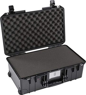 Pelican Air 1535 fodral med skum (2020-utgåva med tryckknappsspärrar) – svart