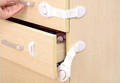 G-MOTIONS PARENCE - Protection pour prise électrique avec ou sans pôle terre (10 bloques placard portes blanc) cpe-123