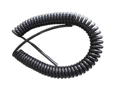 Extensión de manguera rizada negra 2x0.75mm, 5 metros (50 cm enrolados), ideal para aumentar el alcance en tareas de riego o en cualquier espacio que requiera flexibilidad y resistencia.