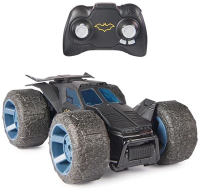 DC Comics, Batman, Stunt Force Batmobile, Voiture radiocommandée d'intérieur, Compatible avec Figurine articulée, Turbo Boost et Cascades délirantes, Jouets de Super-héros à Collectionner