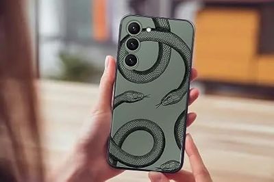 Personalaizer Flexibele beschermhoes, glanzend, compatibel met iPhone 15 Plus, zwarte slangen