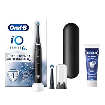 Oral-B Spazzolino Elettrico Ricaricabile iO 6N Nero, 1 Spazzolino Elettrico, 2 Testine Di Ricambio, Custodia Da Viaggio + 1 Dentifricio Oral-B Advanced Rigenera Smalto, Pulizia Denti Efficace