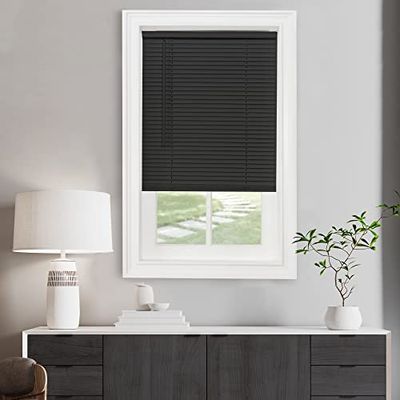 Achim Home Decor Mini store sans fil filtrant la lumière – 117 cm de largeur, 122 cm de long, taille des lattes de 2,5 cm – Noir – Stores de fenêtre horizontaux sans fil GII Morningstar pour intérieur