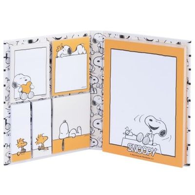 Grupo Erik Snoopy Sticky Notes Set | 6 Notepads in Different Sizes, Cute Sticky Notes | Snoopy Gifts, Snoopy Stationery, Snoopy Merchandise, Gifts for Dog Lovers