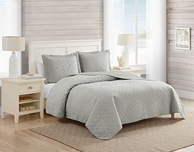 Tommy Bahama Soft Bedding with Matching Shams, Cozy Bedspread, Home Decor for All Seasons, Polyester Cotton, Chevron Pelican Grey, King