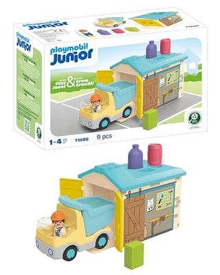 PLAYMOBIL JUNIOR 71686 Laadwagen met sorteergarage, inclusief beweegbare kiepbak en garage, duurzaam speelgoed gemaakt van plantaardig plastic, speelgoed voor kinderen vanaf 1 jaar