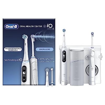 Oral-B Centro De Salud Bucal Irrigador: Irrigador Dental de Agua, Cabezal Oxyjet, Cabezal Water Jet + Cepillo de Dientes Eléctrico iO6 con Cabezal de Recambio, Regalos Originales para Mujer y Hombre