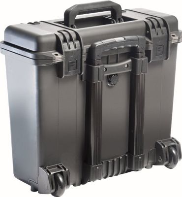 PELI Storm IM2435 Maleta Profunda con Ruedas y asa telescópico, Resistente al Agua y al Polvo, 29L de Capacidad, Fabricada en EE.UU., con Espuma Personalizable, Color Negro