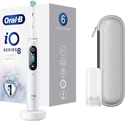 Oral-B iO Series 8 cepillo de dientes eléctrico recargable con 1 mango de inteligencia artificial, 1 cepillo y 1 estuche de viaje oferta premium, blanco