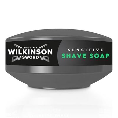 Wilkinson Sword Jabón de Afeitar Clásico para Hombre 125 g – Espuma de Afeitado Rica para Piel Sensible, Hidratante, con Taza Recargable – Afeitado Tradicional, Barba y Rostro, Fabricado en Alemania