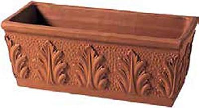 FIORIERE (4 PEZZI)+ SOTTOVASI (4 PEZZI) IN TERRACOTTA CON FOGLIE IN RILIEVO PER PIANTE E FIORI; VASO: LUNGHEZZA CM. 46, LARGHEZZA CM. 21, ALTEZZA CM. 17 CASSETTA COTTO