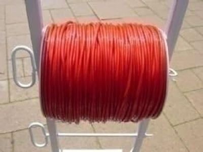 Speel Goed 720045 – Ginnastica e abilità Spring touw Op Rol Rood 150 m, Multicolore