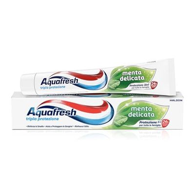 Aquafresh Dentifricio Tripla Protezione, Formula clinicamente testata 3 in 1 per tutta la famiglia, Protegge le Gengive, Rinforza lo Smalto e Rinfresca l'Alito, Gusto Menta Delicata, 75ml