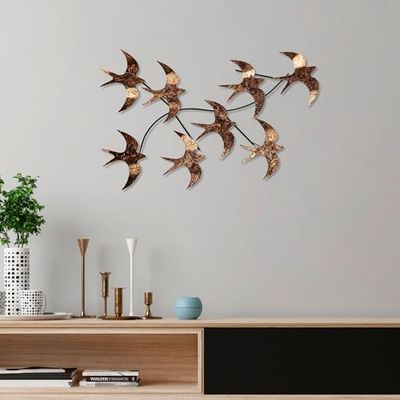 Hand-painted decorative metal wall accessory, 69 x 41 x 7 cm, 100% metal (1.5 mm), unique art piece for home decor, stylish and versatile