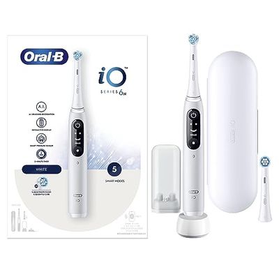 Oral-B Spazzolino Elettrico Ricaricabile iO 6N, Sensore di Pressione, Display Interattivo, Intelligenza Artificiale, 2 Testine, 1 Spazzolino, 1 Custodia da Viaggio, Bianco, Idea Regalo