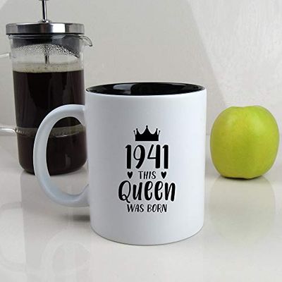 eBuyGB Gift for Mum Engraved Black Reveal Coffee Mug-1941 This Queen was Born Design-350ml Tea Cup, 80th Birthday Women, Her, Ceramic