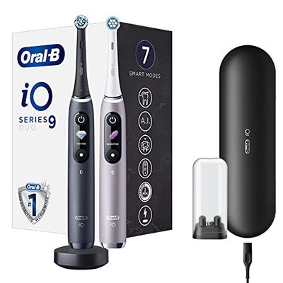 Oral-B iO 9 Duopack Brosse à Dents Électrique Rechargeable avec 2 Manches Intelligence Artificielle, Noir et Rose Quartz, 2 Brossette et Étuis de Voyage Premium Offert