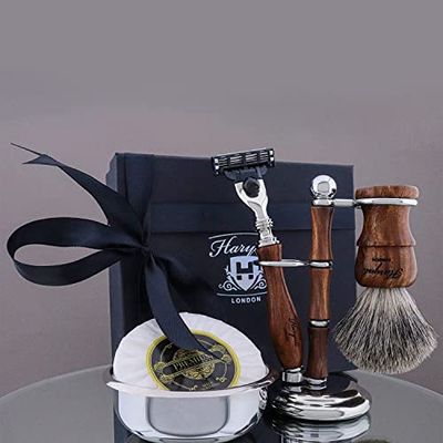 Haryali London Kit da barba - Kit da barba in legno - Rasoio da barba a 3 bordi - Pennello da barba Super Badger - Supporto da barba in legno, sapone e ciotola in acciaio inossidabile - Set da barba