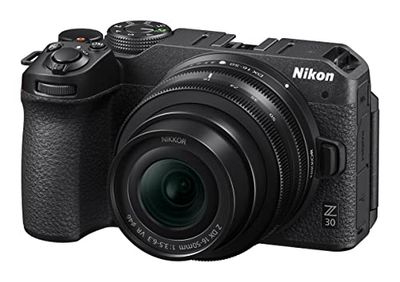 Nikon Z30 + Z DX 16-50 VR Fotocamera Mirrorless, CMOS DX da 20.9 MP, LCD Angolazione Variabile, Registrazione fino a 125min, Video 4K, Nero