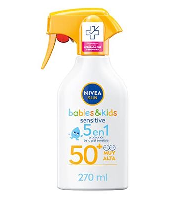 NIVEA SUN Babies & Kids Sensitive Spray FP50+ (1 x 270 ml), wodoodporny krem przeciwsłoneczny do skóry wrażliwej, krem dla niemowląt i dzieci, opakowanie może się różnić