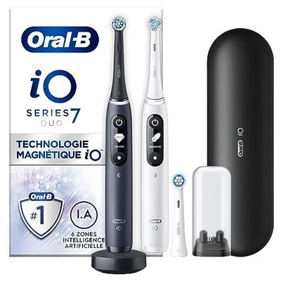 Oral-B iO 7 Duo Brosses À Dents Électriques Noire Et Blanche, Le Capteur De Pression Pour Protéger Les Gencives, Lot De 2 Manches, Des Accessoires, 2 Brossettes Rondes, 1 Chargeur, 1 Étui De Voyage