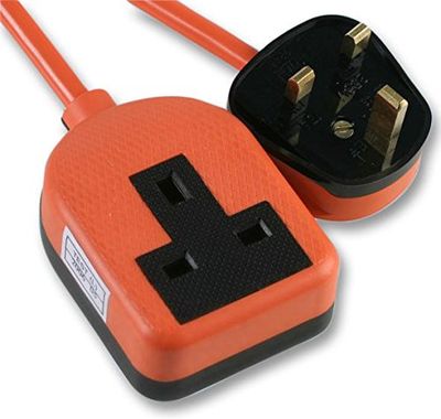 PRO ELEC - Rubberen kunststof verlengsnoer, 1 socket, 15 meter (oranje)