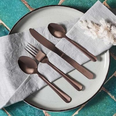 HOME DECO FACTORY, KA0532, Set di Posate in Acciaio Inossidabile da 16 Pezzi, Elegante Design in Rame e Arancione, Ideale per Tutti i Tuoi pasti, di Facile Manutenzione, Arancione