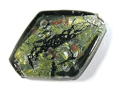 Perle en verre losange transparent vert 34x25mm. 500gr. env.46u. 0,29cm. Env.