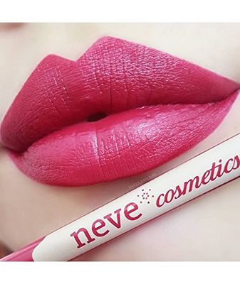 Neve Cosmetics Pastello Labbra dal colore pieno e coprente | Sfilata