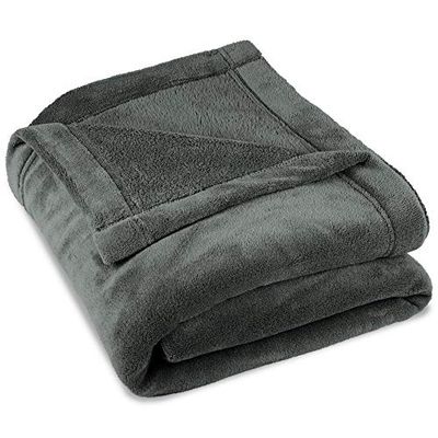CelinaTex Wollige knuffeldeken, 150 x 200 cm, grijs, deken, bank, warme woondeken, zacht, microvezel, fleece, Oeko-Tex, Montreal
