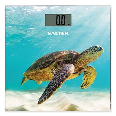 Salter 9225 TR3R Pèse Personne Numérique, Balance Personnelle Électronique en Verre, Motif Tortue, Plateau Ultra-Fin, Écran LCD Facile à Lire, Capacité Max 180KG, Accessoire Salle de Bain