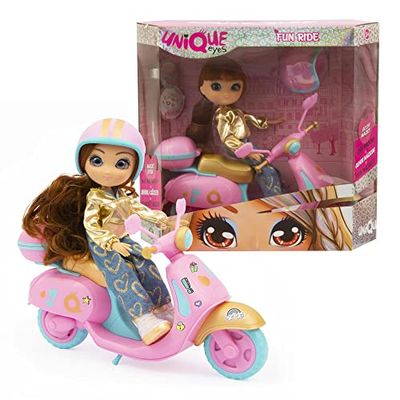 UNIQUE EYES, MYM113 Pop 25 cm – Sophia, met haar blik naar de ogen, met scooter, speelgoed voor kinderen vanaf 3 jaar