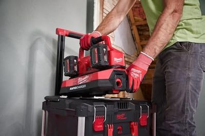 Cargador de batería múltiple Milwaukee M18 PC6 480162, Carga hasta 6 baterías M18