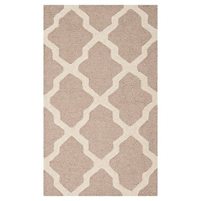 SAFAVIEH Tapis géométrique pour Salon, Salle à manger, Chambre à coucher - Cambridge Collection, Tapis à poil court, Beige et Ivoire, 76 X 244 cm