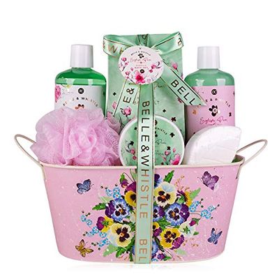 Conjunto de banho e duche Accentra BELLE & WHISTLE, conjunto de beleza de 7 peças, presente numa banheira vintage lindamente decorada