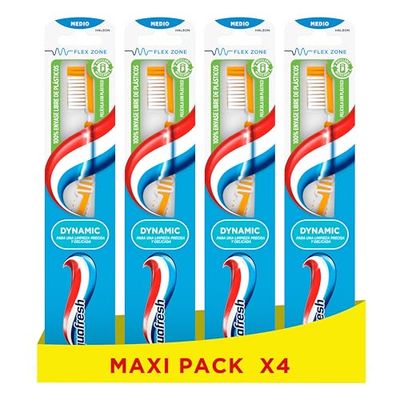 Aquafresh Dynamic Cepillo de Dientes Para Adultos, Suave Con las Encías, Para una Limpieza Precisa y Delicada, Pack 4 Unidades