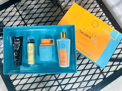 Armaf Men's Shower Gift Set, Includes Body spray, shower gel, Daily care Shampoo, Eau de Parfum