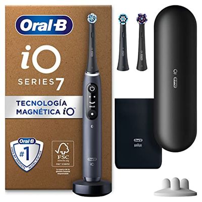 Oral-B iO 7N Cepillo de Dientes Eléctrico con Mango Recargable, 3 Cabezales y Estuche De Viaje, Diseñado por Braun, Regalos Originales para Mujer y Hombre - Negro