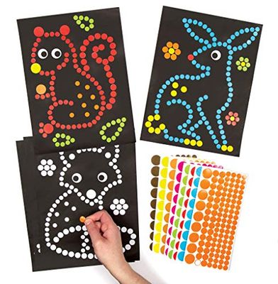 Baker Ross Creatieve bosdierset om te versieren met ronde stickers, die kinderen als herfsthandwerk kunnen maken, decoreren en presenteren (8 stuks).