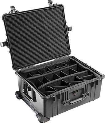 PELI 1610 Valigia Resistente agli Urti per Apparecchiature Fragili, IP67 Impermeabile e a Prova di Polvere, IP67, Capacità di 62L, Prodotto in Germania, Con Inserto Divisorio Imbottito, Colore Nero
