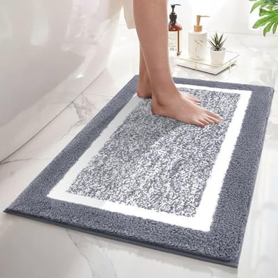 SHACOS Tapis de Salle de Bain à Poils Longs en Microfibre, antidérapant, Ultra Doux, Super Absorbant, Lavable en Machine, Gris foncé, 45 x 65 cm
