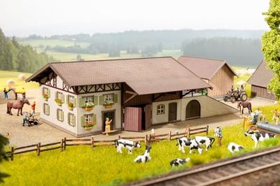 NOCH bondgård, detaljerad modellbyggsats, H0 1:87, perfekt för dioramer och järnvägslandskap