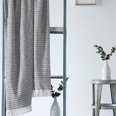 VIALMAN Plaid Seul Couleur Gris | Couvre-lit Polyvalent 180 x 260 cm | Plaid Sofa Couverture Foulard | Couvre-lit | Foulard pour canapé