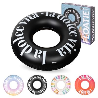 Fisura – Svart uppblåsbar badring med texten "La dolce vita”, 120 cm diameter, har en säkerhetsventil för lätt användning. Det bästa tillbehöret för soliga sommardagar.