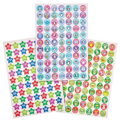 Baker Ross FX730 Kerst Beloning Stickers - Set van 600, Stickers voor Kerstfeest Tassen en Kousen