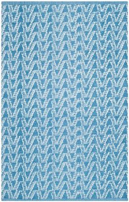SAFAVIEH Tapis géométrique pour Salon, Salle à manger, Chambre à coucher - Recycled Plastic Collection, Tapis à poil court, Été et bleu, 91 X 152 cm