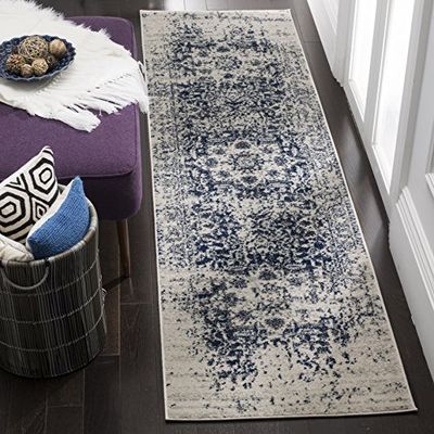 Safavieh Tapis de Sol Vieilli pour Salon, Salle à Manger, Chambre à Coucher - Madison Collection, Tapis à Poil Court, Crème et Marine, 62 x 240 cm